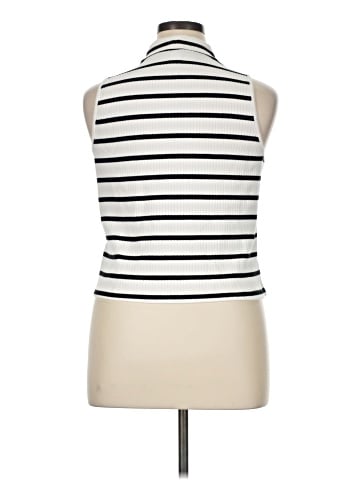 Old Navy Sleeveless T-Shirt (view 2)