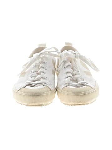 VEJA Sneakers (view 2)