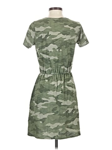 Old Navy Casual Dress (view 2)