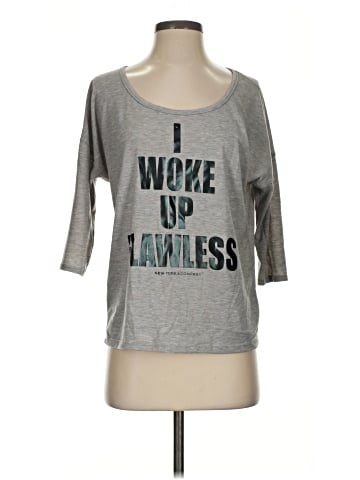 New York & Company 3/4 Sleeve T-Shirt (view 1)