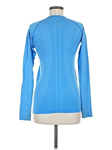 Lululemon Athletica Long Sleeve T-Shirt (view 2)