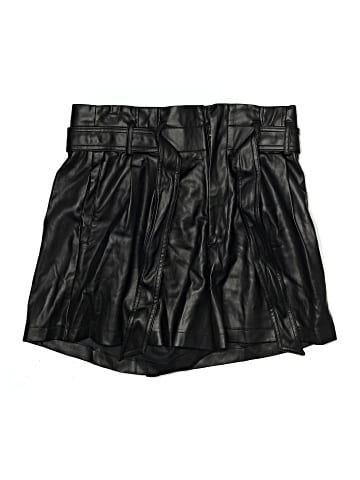 Fahsyee Shorts (view 1)