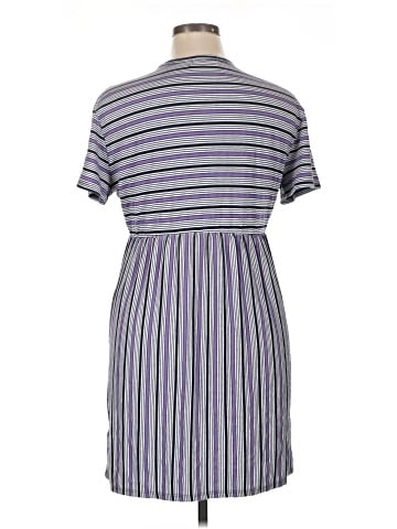 Urban Outfitters Casual Dress (view 2)
