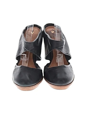 Leifsdottir Heels (view 2)