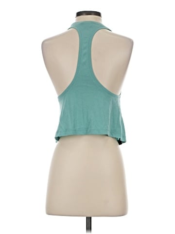 Nike Sleeveless Top (view 2)