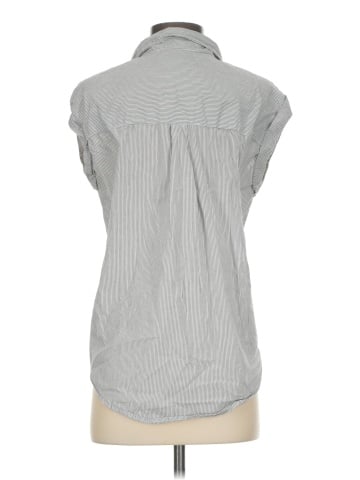 Who What Wear Sleeveless Button-Down Shirt (view 2)