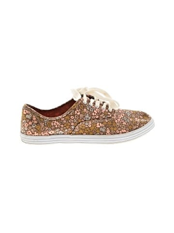 Universal Thread Sneakers (view 1)
