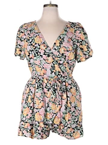 American Eagle Outfitters Romper (view 1)