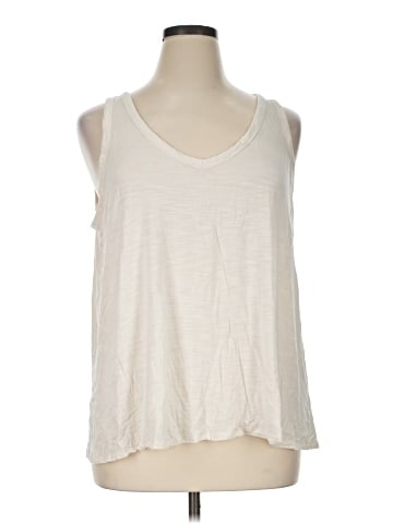 LUXE Sleeveless T-Shirt (view 1)