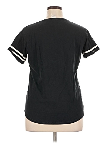 Gildan Short Sleeve T-Shirt (view 2)