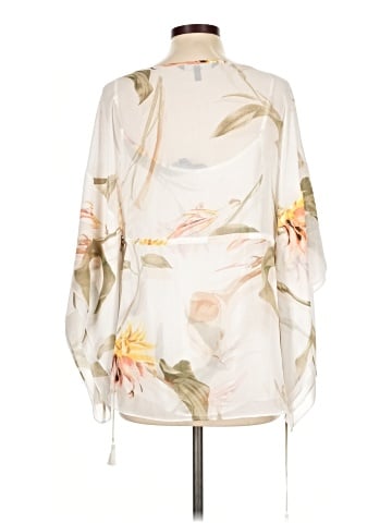 White House Black Market 3/4 Sleeve Blouse (view 2)