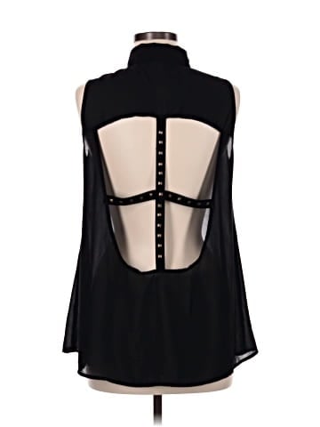 L'Atiste by Amy Sleeveless T-Shirt (view 2)