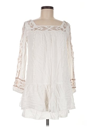 Xhilaration 3/4 Sleeve Blouse (view 1)