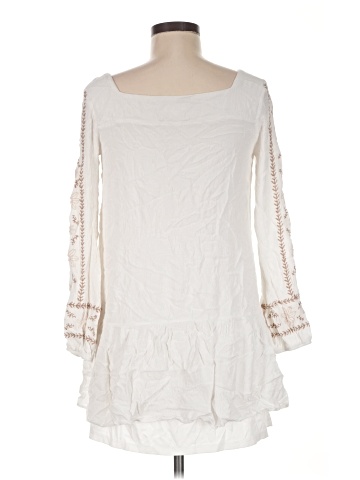 Xhilaration 3/4 Sleeve Blouse (view 2)