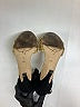 Joan & David Gold Sandals Size 5 1/2 - photo 4