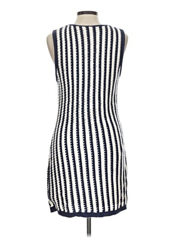 Le Lis Casual Dress (view 2)