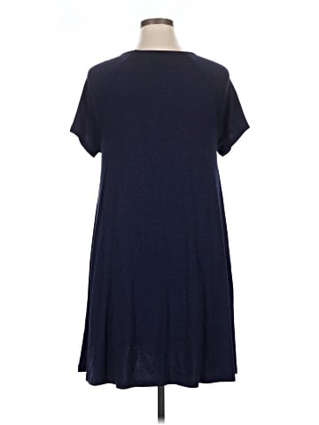 Old Navy Casual Dress (view 2)