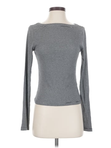 Gap Long Sleeve T-Shirt (view 1)
