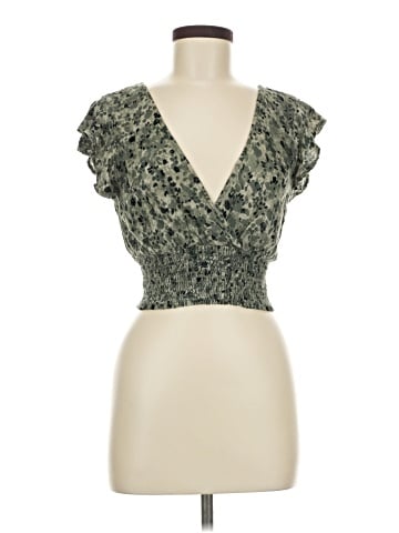 Final Touch Short Sleeve Top (view 1)