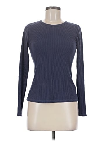 Old Navy Long Sleeve T-Shirt (view 1)
