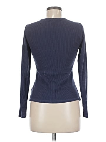 Old Navy Long Sleeve T-Shirt (view 2)
