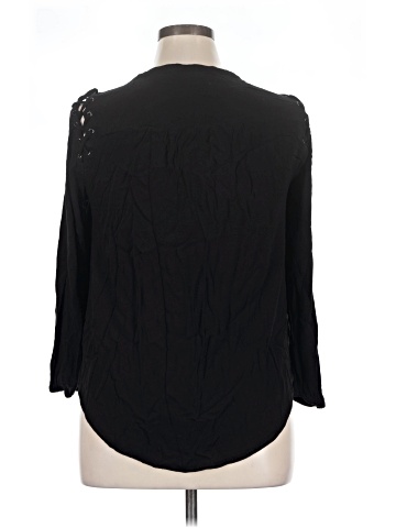 Torrid 3/4 Sleeve Blouse (view 2)