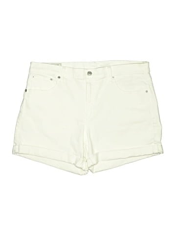 Gap Shorts (view 1)