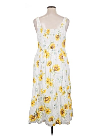 Old Navy Casual Dress (view 2)