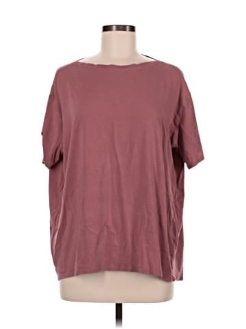 Lululemon Athletica Short Sleeve T-Shirt (view 1)