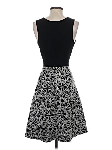 Le Lis Cocktail Dress (view 2)