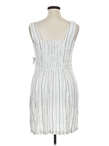 Old Navy Casual Dress (view 2)