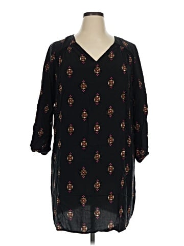Old Navy Casual Dress (view 1)