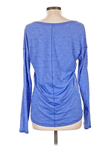 Lululemon Athletica Long Sleeve T-Shirt (view 2)
