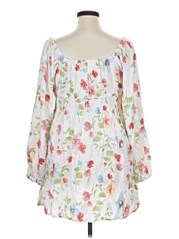 Old Navy Casual Dress (view 2)