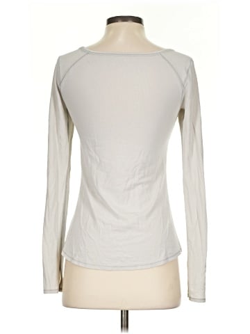 Lululemon Athletica Long Sleeve T-Shirt (view 2)