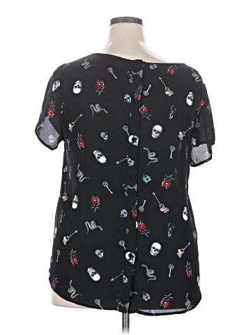 Torrid Short Sleeve Blouse (view 2)