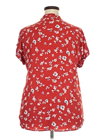 Pleione Short Sleeve Blouse (view 2)