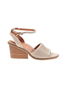 Gentle Souls By Kenneth Cole Sandals