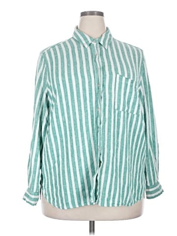 Universal Thread Long Sleeve Button-Down Shirt (view 1)