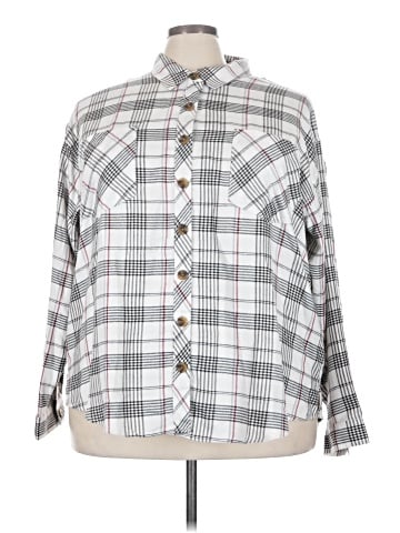 Maurices Long Sleeve Button-Down Shirt (view 1)