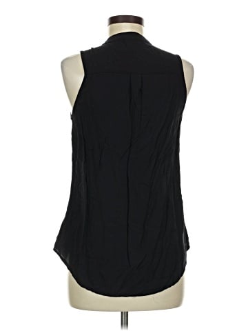 Old Navy Sleeveless Blouse (view 2)