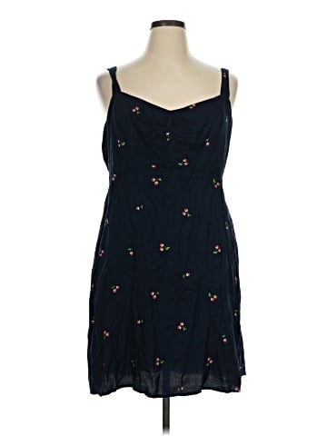 Old Navy Casual Dress (view 1)