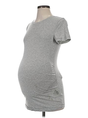 Love by Gap Short Sleeve T-Shirt (view 1)
