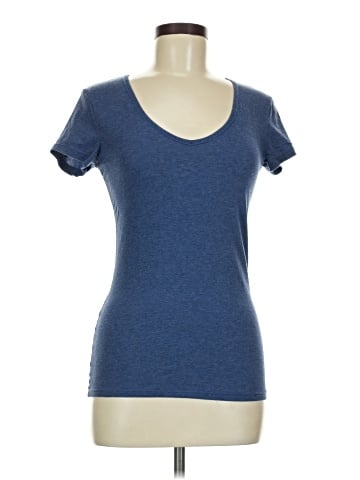 Victoria's Secret Short Sleeve T-Shirt (view 1)
