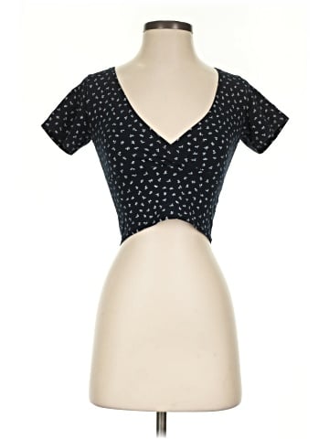 Brandy Melville Short Sleeve Top (view 1)