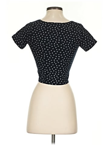 Brandy Melville Short Sleeve Top (view 2)
