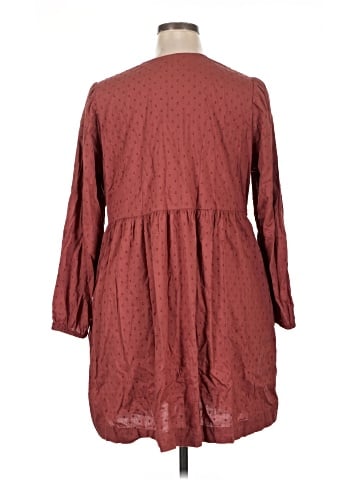 Old Navy Casual Dress (view 2)
