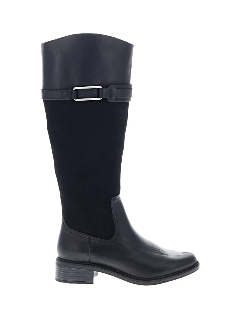 Pre-owned Clarks Boots In Black