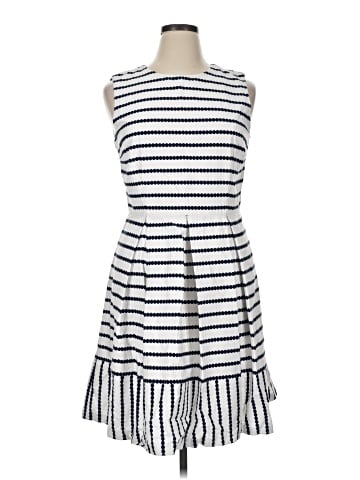 Liz Claiborne Casual Dress (view 1)