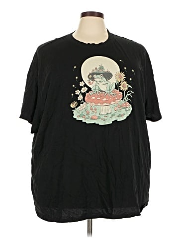 Torrid Short Sleeve T-Shirt (view 1)
